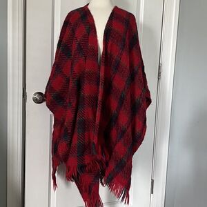 Boyne Valley Weavers Wool Blend Red Plaid Fringed Cape Ireland Womens One Size